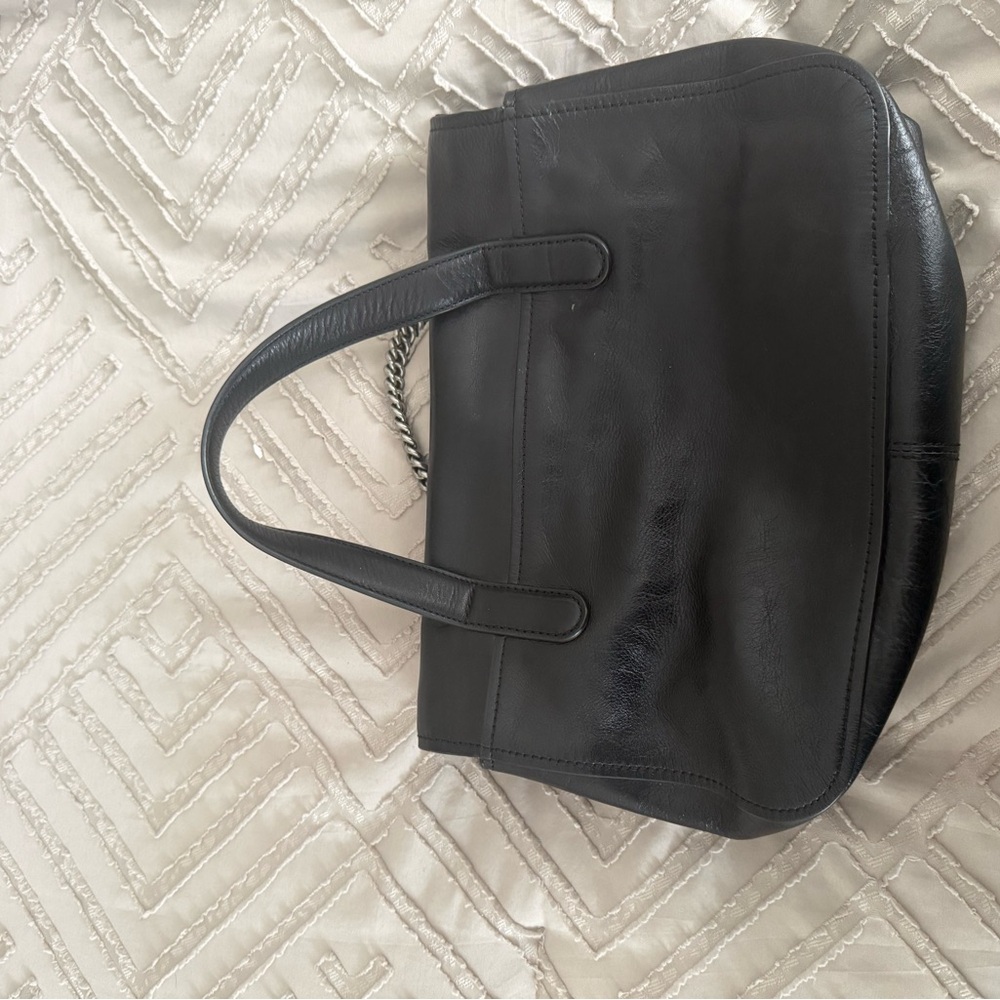 Marc By Marc Jacobs Black Leather Shoulder Bag with Silver Chain - Picture 4 of 4